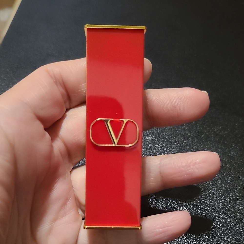 Rosso Valentino Lipstick - Satin 400R Roma Fab - Picture 5 of 6